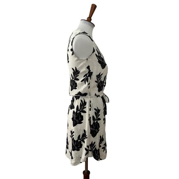 Babaton Womens Sleeveless Silk Floral Dress Black White XXS - Picture 2 of 7